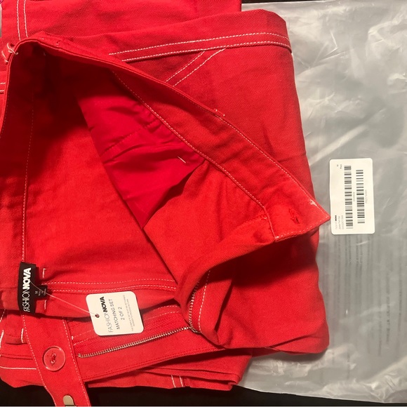 Brand new women set never worn 10/10 quality - Picture 4 of 7